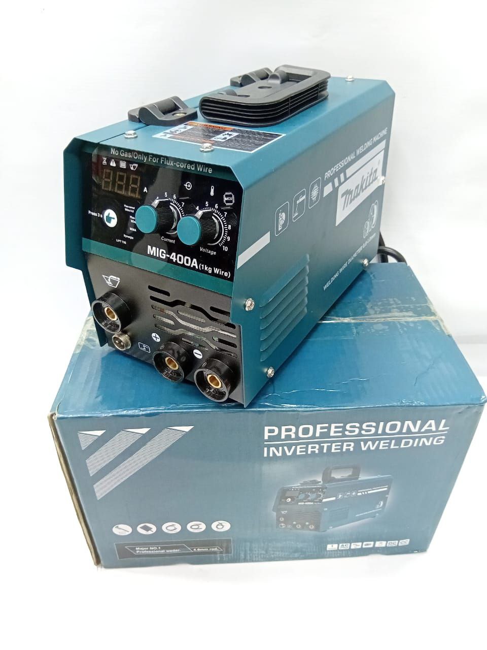 c3455cf8-b475-48fe-acc3-c0af0bfc1447.jpg Makita Mig-400 Inverter welding machine - Image 1